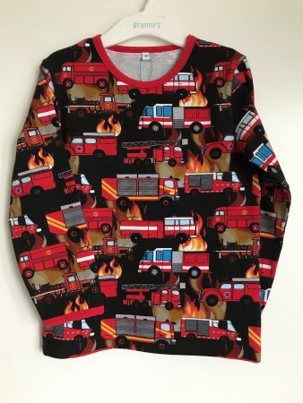 Tröja brandbil storlek 110, 215:-