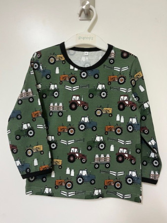 Tröja traktor på grönt storlek 92, 215:-